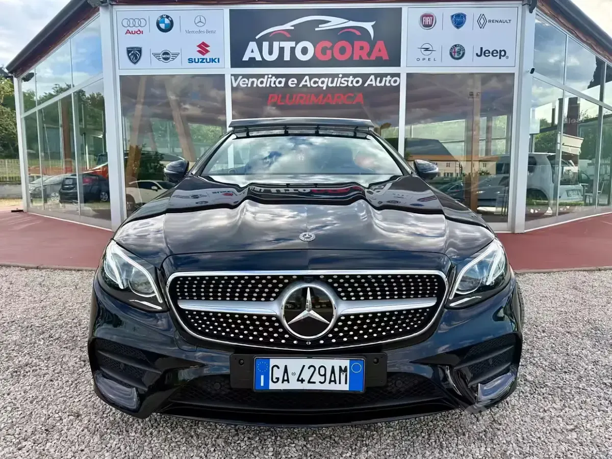 Usata Mercedes E220 Premium Plus 194 CV (142 kW) 2020 Nero Cabrio