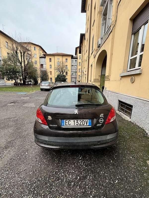 Usata Peugeot 207 68 CV (50 kW) 2011 Berlina
