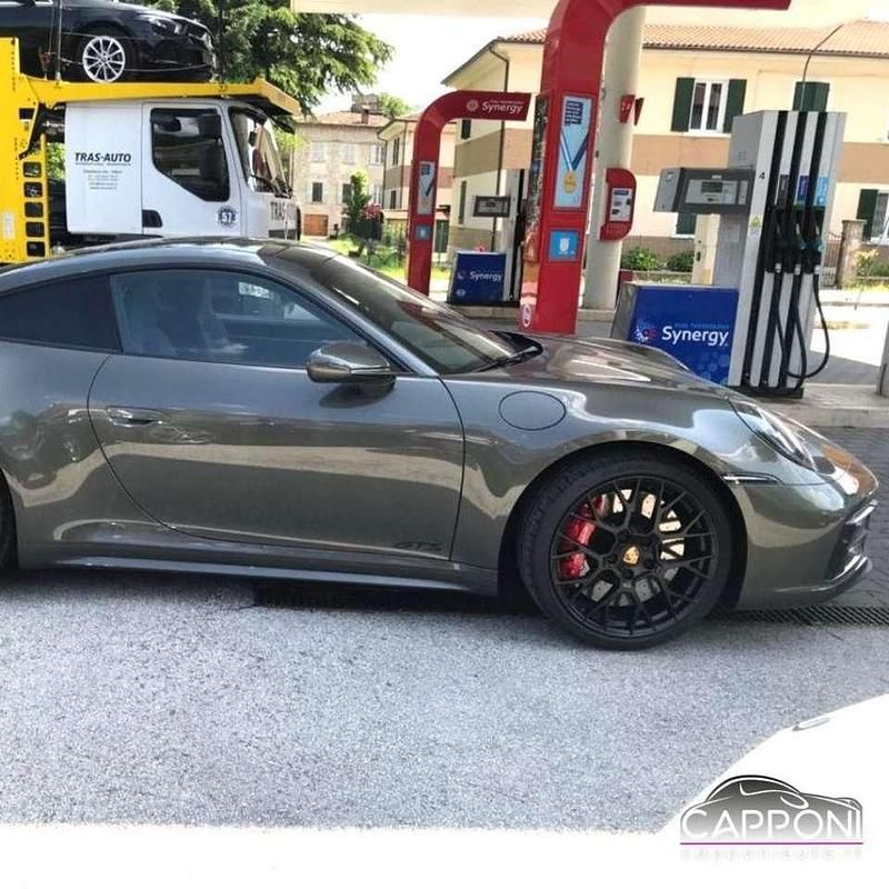 Usata Porsche 911 Carrera 4 GTS 480 CV (353 kW) 2022 Verde Coupé