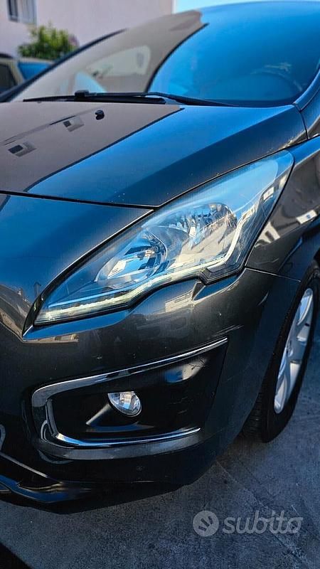 Usata Peugeot 3008 Allure 115 CV (84 kW) 2015 Grigio Station wagon