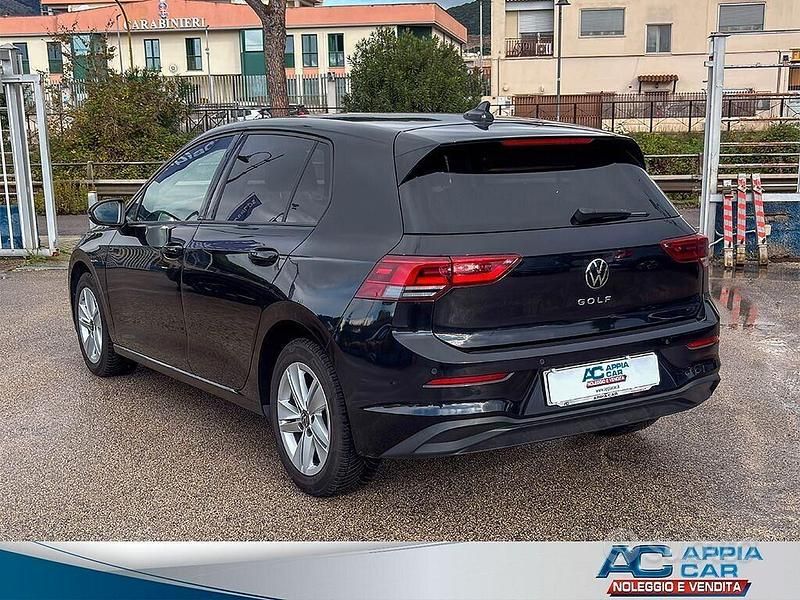 Usata VW Golf VII Life 149 CV (109 kW) 2020 Nero Berlina