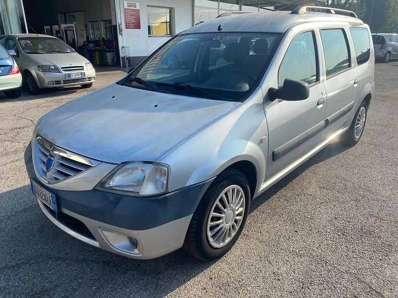 Argento Usata 2007 Dacia Logan MCV Ambiance Station wagon | 1600 € (Buon prezzo) - Immagine 1/4