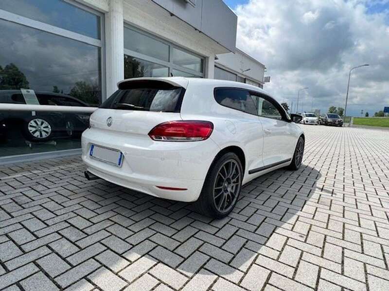 Usata VW Scirocco 160 CV (117 kW) 2009 Bianco Coupé