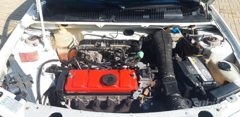 Usata Peugeot 205 101 CV (74 kW) 1989 Bianco Berlina