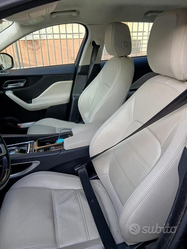 Usata Jaguar E-Pace 180 CV (132 kW) 2019 Blu SUV