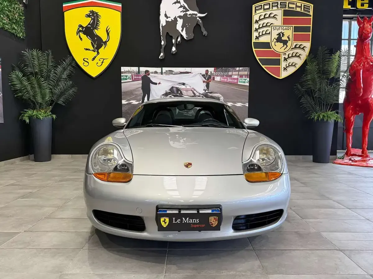 Usata Porsche 986 Boxster 220 CV (161 kW) 2000 Arctic silver metallic Cabrio