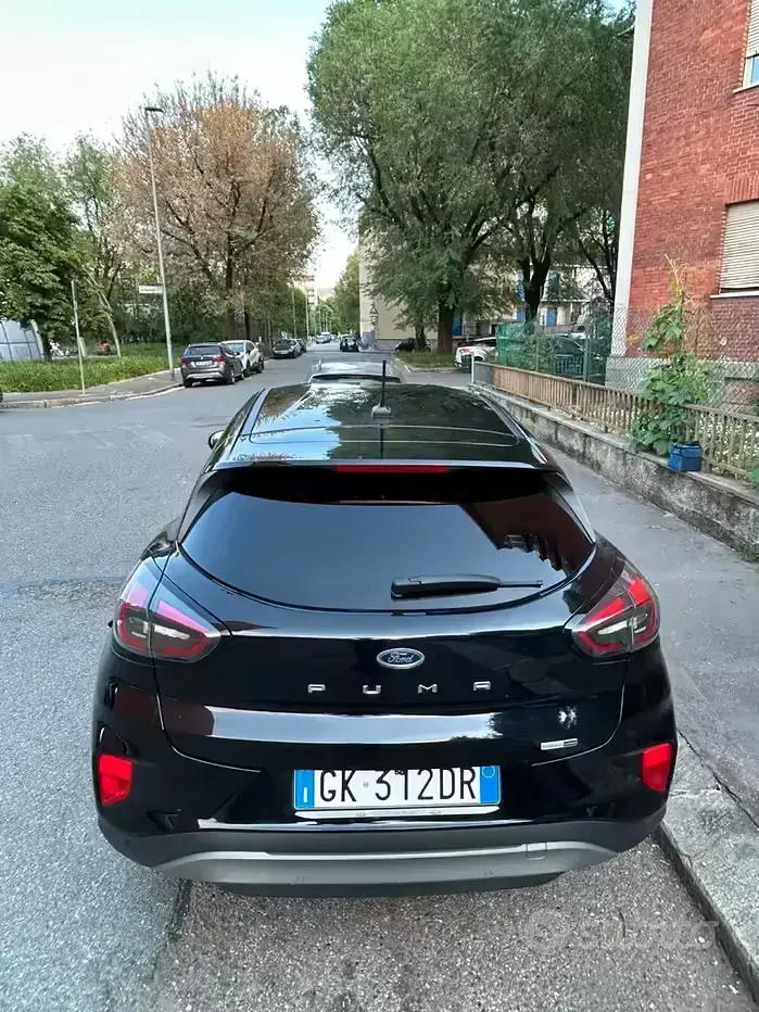 Usata Ford Puma 125 CV (91 kW) 2022 Nero SUV