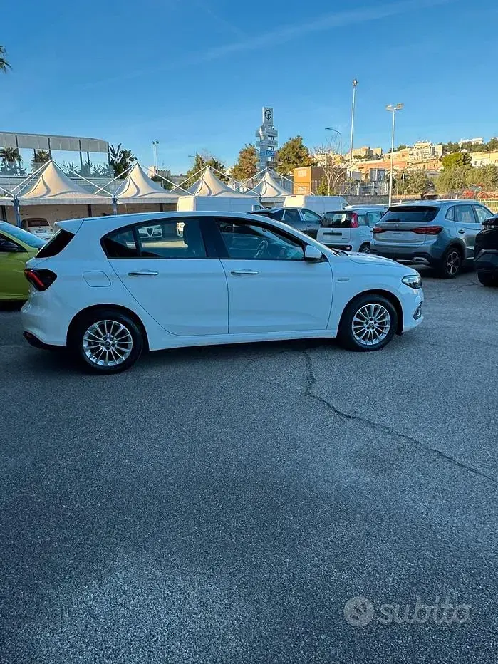Usata Fiat Tipo 131 CV (96 kW) 2021 Bianco Berlina