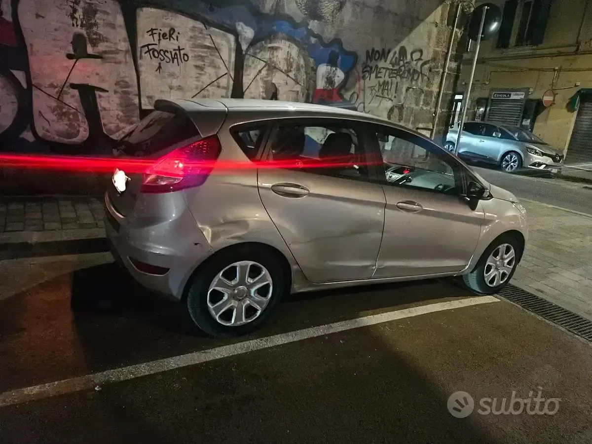 Usata Ford Fiesta 75 CV (55 kW) 2009 Utilitaria