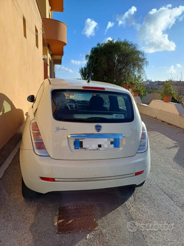 Usata Lancia Ypsilon 2011 Bianco Utilitaria