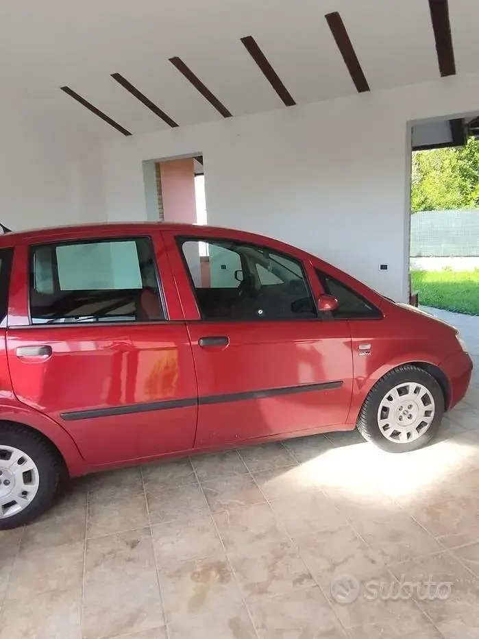 Usata Fiat Idea 80 CV (58 kW) 2007 Rosso Monovolume