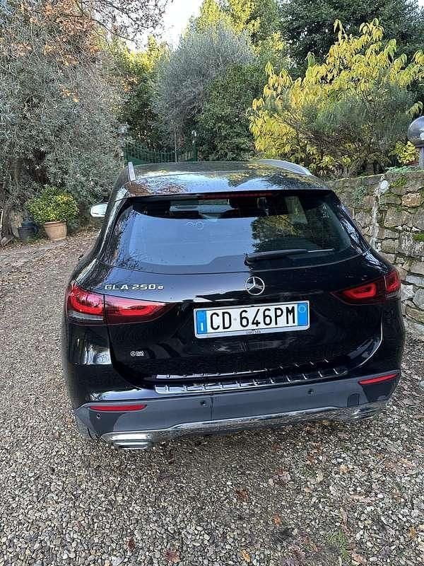 Usata Mercedes GLA250 160 CV (117 kW) 2021 SUV