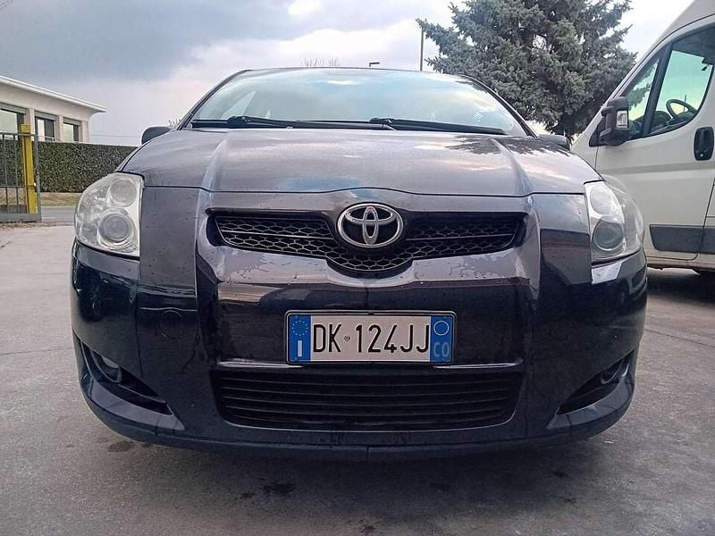 Usata Toyota Auris Sol 126 CV (92 kW) 2007 Nero Utilitaria