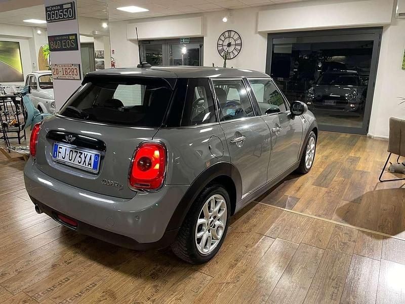 Usata Mini Cooper D Hype 116 CV (85 kW) 2017 Grigio Utilitaria