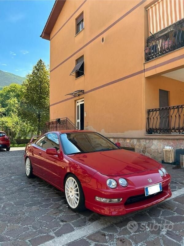 Usata Honda Integra Type R 190 CV (139 kW) 1999 Rosso Coupé