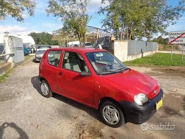 Usata Fiat 600 Active 54 CV (39 kW) 2009 Rosso Berlina