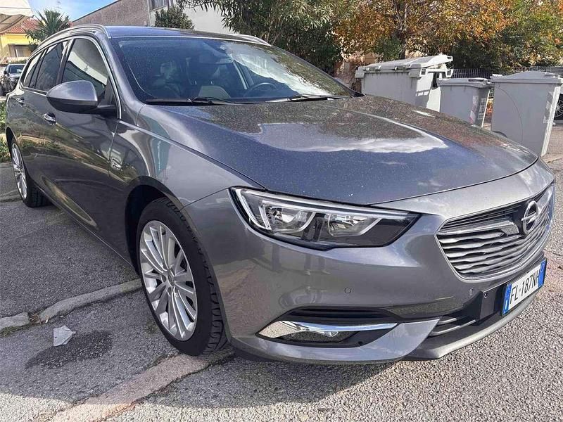 Grigio Usata 2017 Opel Insignia Innovation Station wagon | 11.900 € (Buon prezzo) - Immagine 1/4