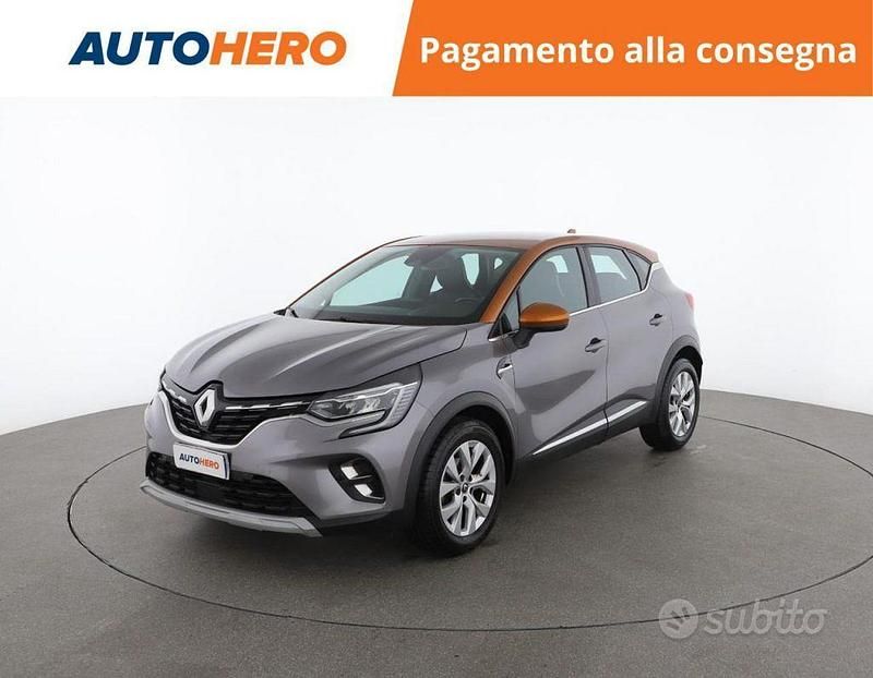 Grigio Usata 2020 Renault Captur Intens SUV | 13.799 € (Buon prezzo) - Immagine 1/2