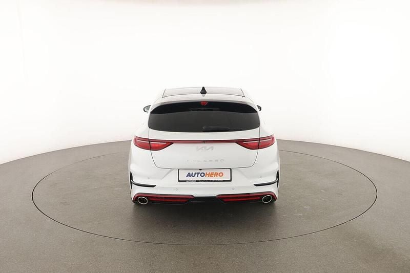 Usata Kia ProCeed GT 205 CV (150 kW) 2023 Bianco Station wagon