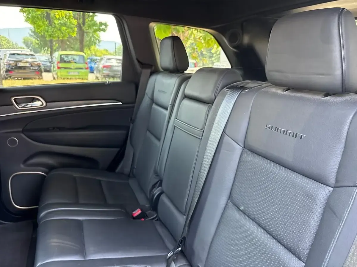 Usata Jeep Grand Cherokee Summit 243 CV (178 kW) 2015 Grigio SUV