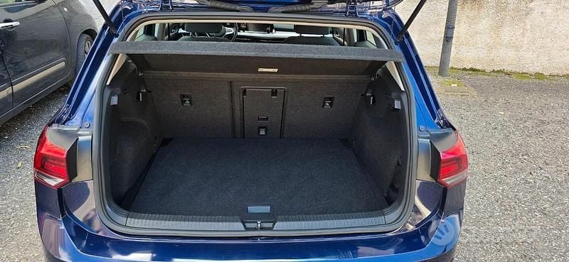 Usata VW Golf VII Life 115 CV (84 kW) 2021 Blu Utilitaria