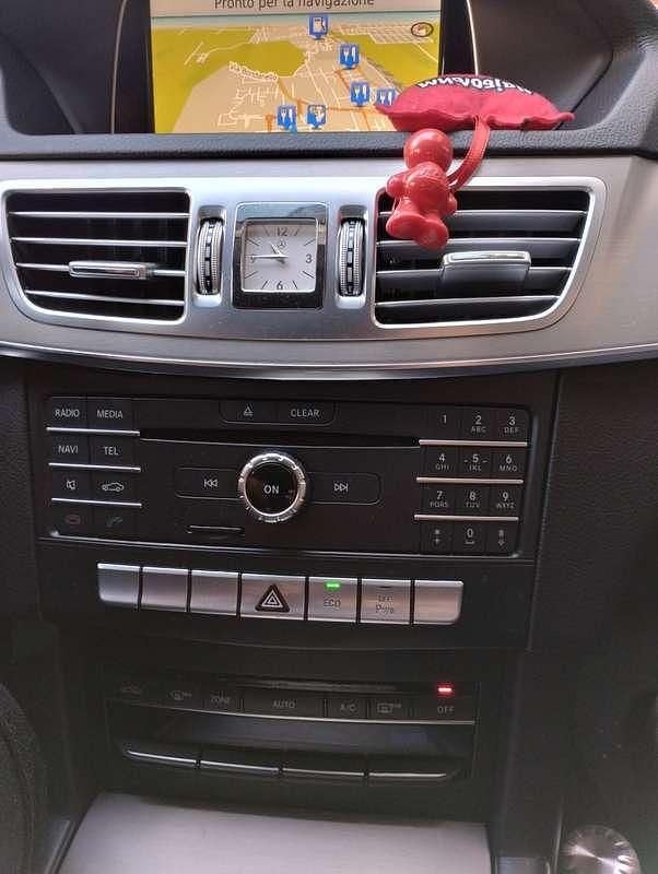 Usata Mercedes E200 Business 136 CV (100 kW) 2015 Nero Berlina