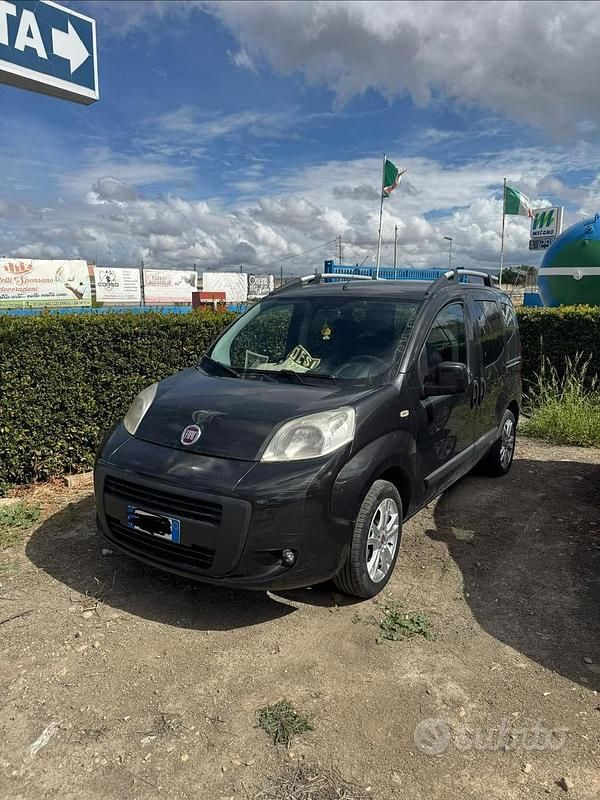 Usata 2013 Fiat Qubo Trekking Monovolume | 5500 € (Cara) - Immagine 1/3
