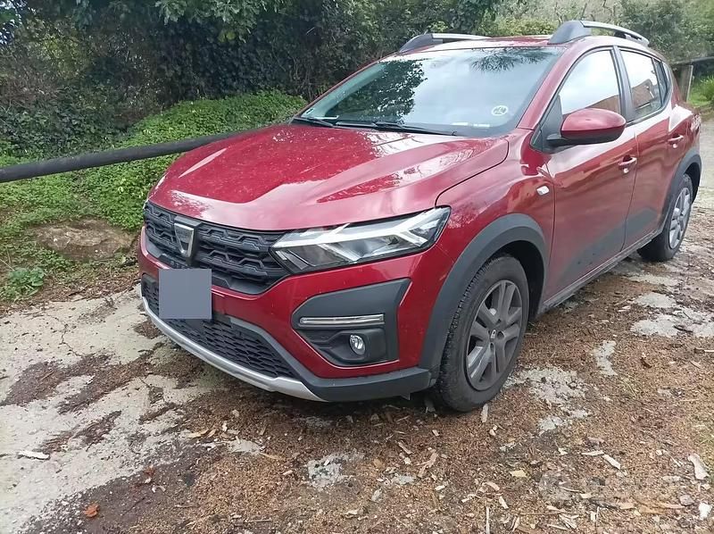 Usata Dacia Sandero Comfort 91 CV (66 kW) 2021 Rosso Berlina
