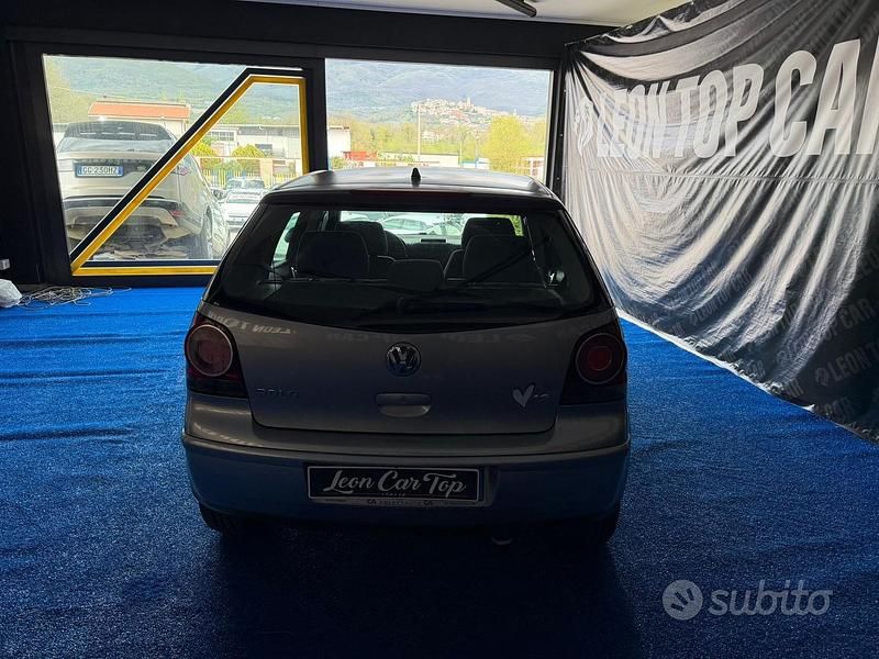 Usata VW Polo Comfortline 70 CV (51 kW) 2008 Grigio Utilitaria