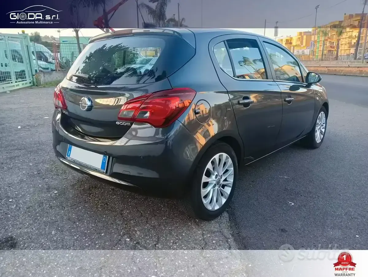 Usado Opel Corsa 95 HP (69 kW) 2017 Preto Citadino