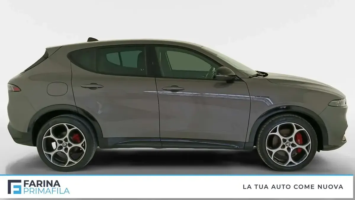 Usata Alfa Romeo Tonale Veloce 133 CV (97 kW) 2024 Grigio vesuvio SUV