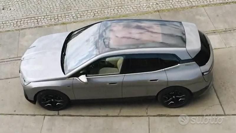 Usata BMW iX Comfort Edition 455 kW (619 CV) 2023 Grigio SUV