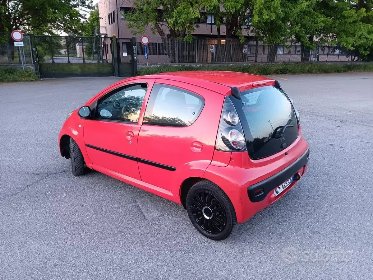 Usata Citroën C1 68 CV (50 kW) 2006 Rosso Utilitaria