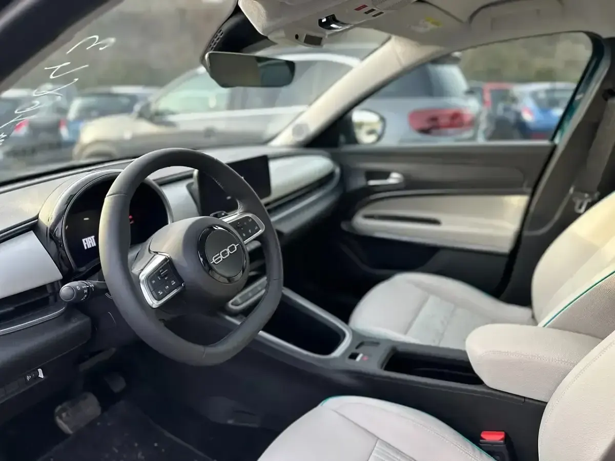 Usata Fiat 600 La Prima 110 CV (80 kW) 2025 Blu SUV