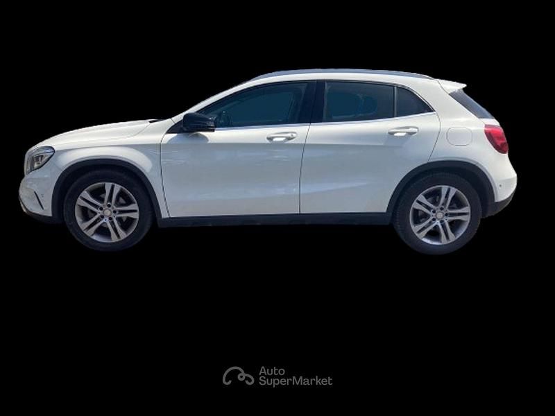 Usata Mercedes GLA200 Premium 136 CV (100 kW) 2014 Bianco SUV