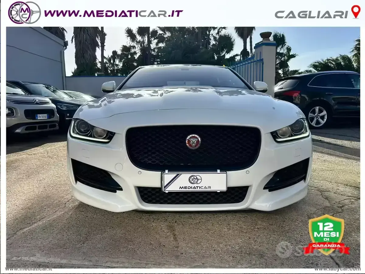 Usata Jaguar XE R-Sport 180 CV (132 kW) 2017 Bianco Berlina
