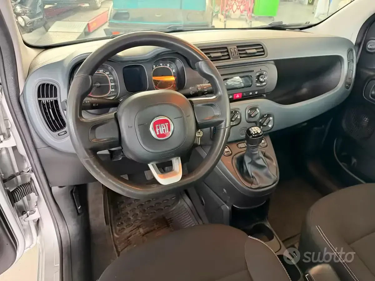 Usata Fiat Panda Easy 69 CV (50 kW) 2017 Grigio Utilitaria