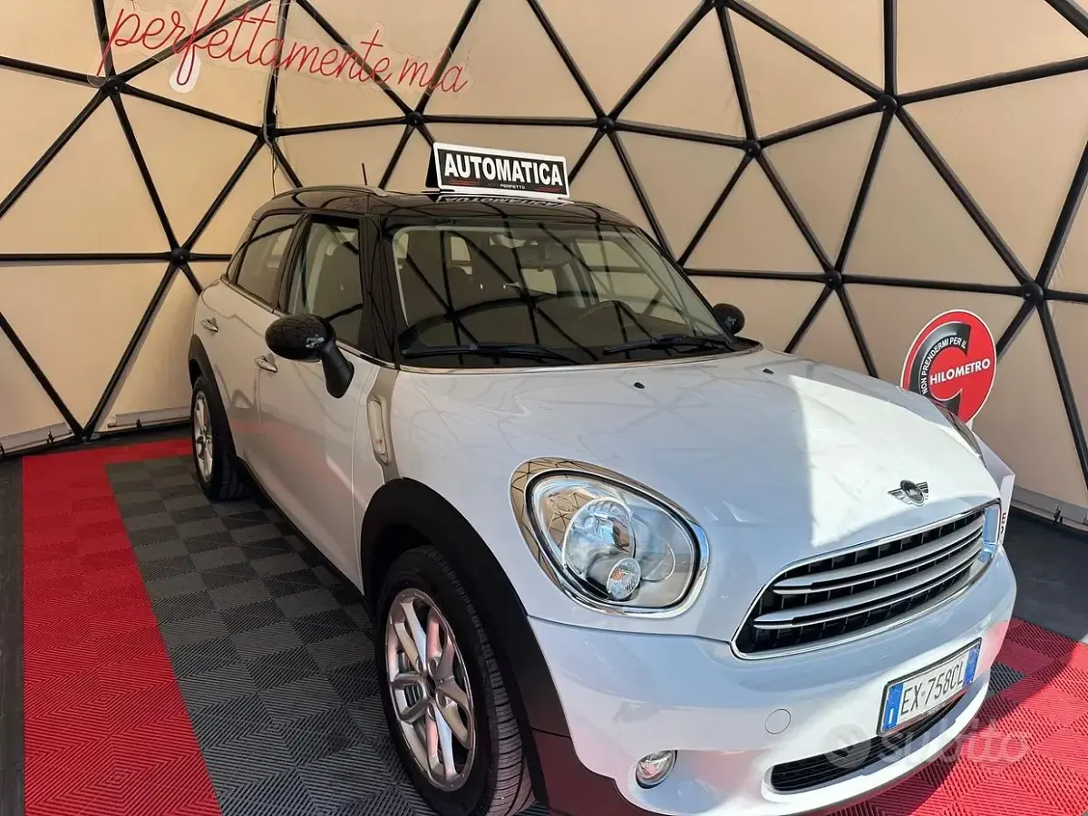 Usata Mini Cooper Countryman Business 111 CV (81 kW) 2014 Bianco SUV