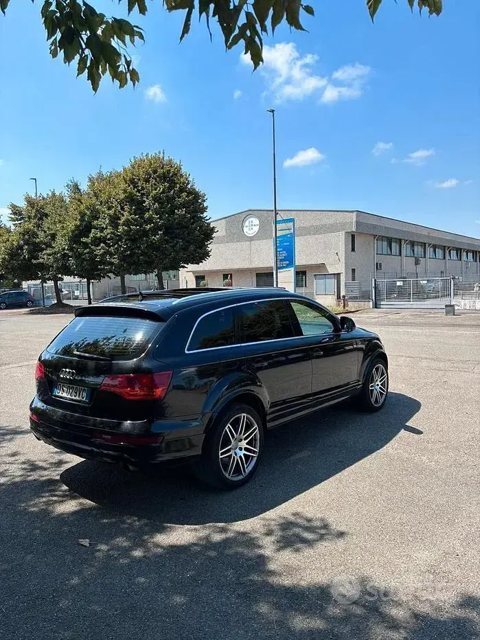 Usata Audi Q7 240 CV (176 kW) 2008 Nero SUV