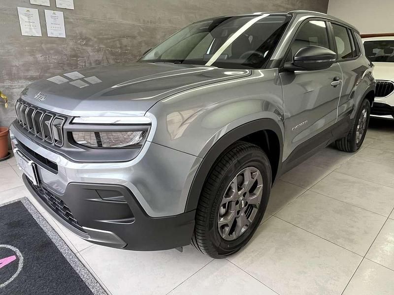 Usata Jeep Avenger 101 CV (74 kW) 2024 Grigio SUV