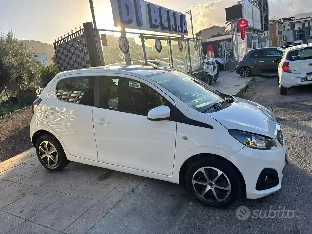 Usata Peugeot 108 69 CV (50 kW) 2018 Nero Utilitaria