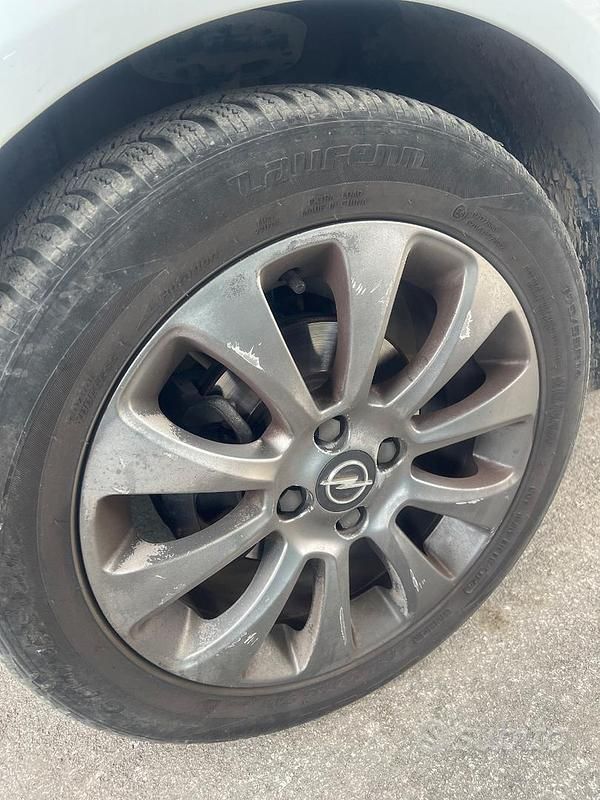 Usata Opel Corsa 85 CV (62 kW) 2013 Bianco Utilitaria