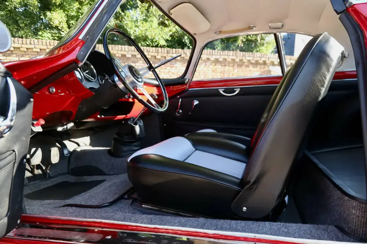 Usata Alfa Romeo Giulietta 100 CV (73 kW) 1961 Rosso Utilitaria
