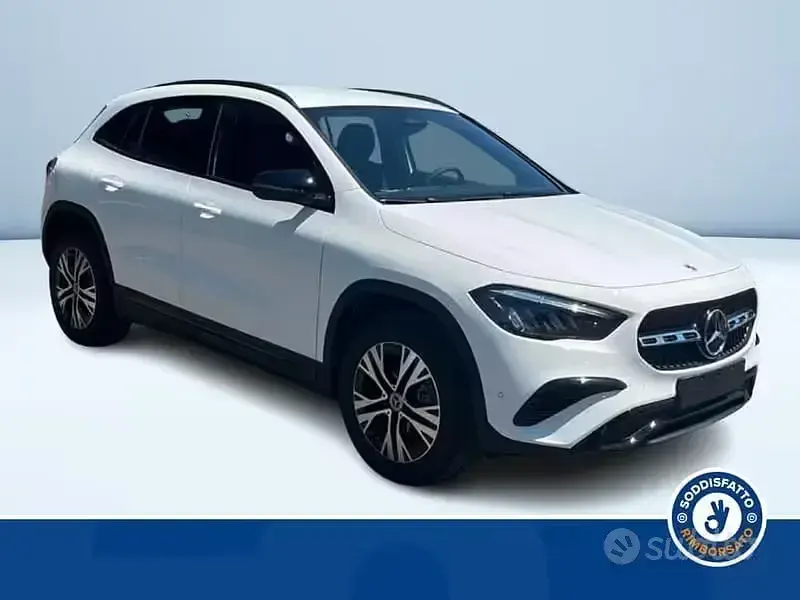 Nuova Mercedes GLA200 Advanced 150 CV (110 kW) 2026 Bianco SUV