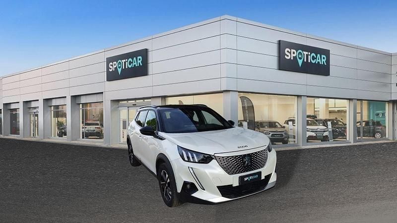 Usata Peugeot e-2008 GT 56 kW (77 CV) 2021 Bianco madreperla SUV