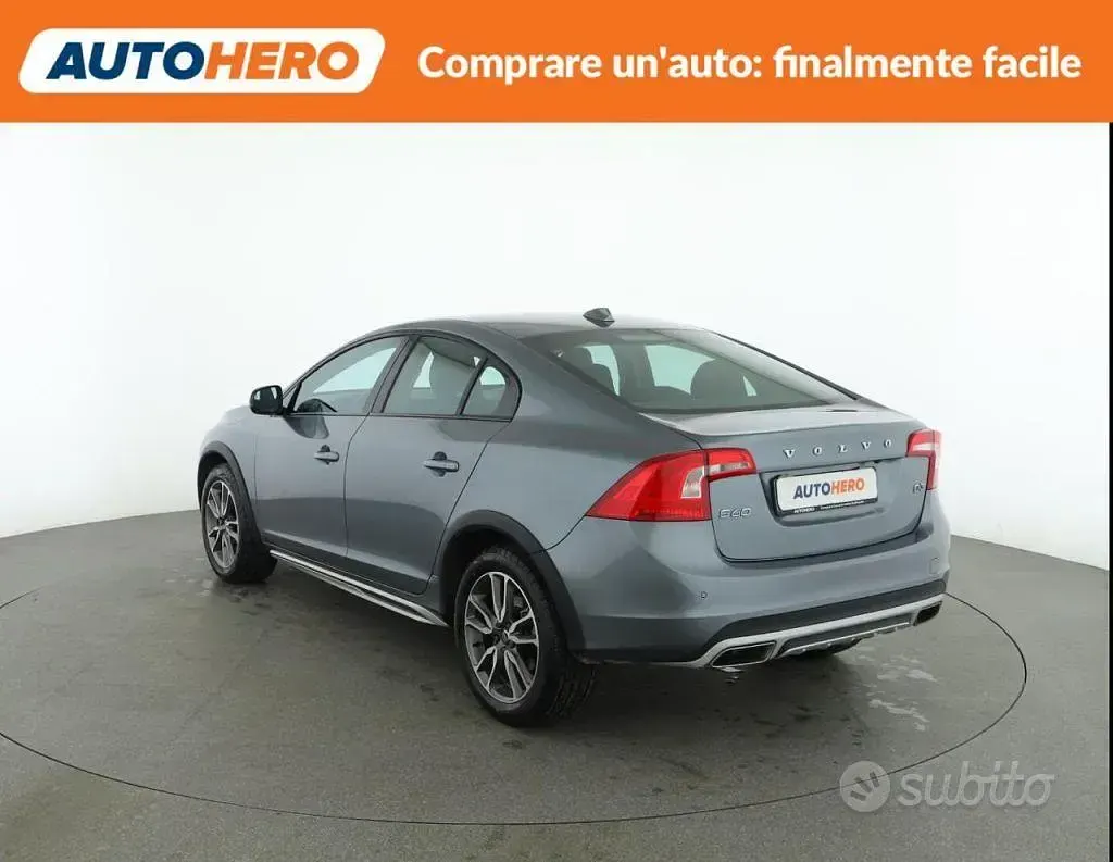Usata Volvo S60 150 CV (110 kW) 2018 Grigio Berlina