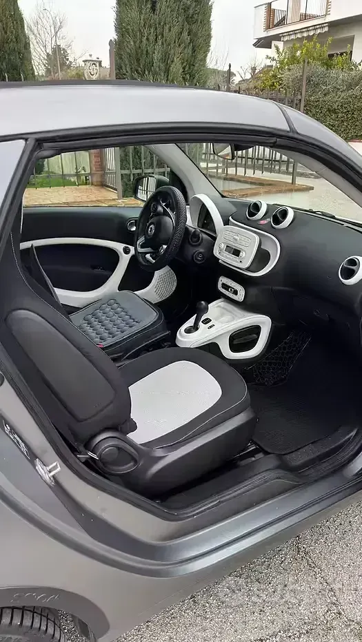 Usata Smart ForTwo Cabrio Passion 90 CV (66 kW) 2017 Bianco Cabrio