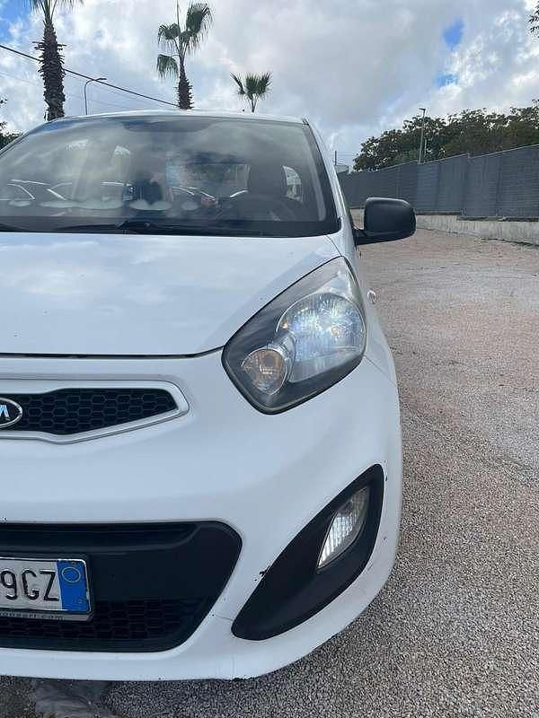 Usata Kia Picanto 60 CV (44 kW) 2012 Utilitaria