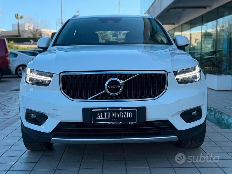 Usata Volvo XC40 Momentum 150 CV (110 kW) 2019 Bianco SUV