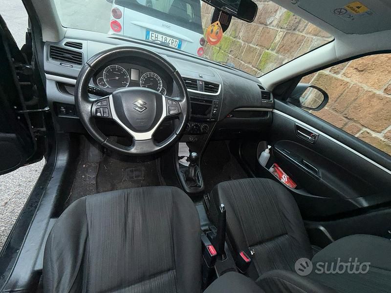 Usata Suzuki Swift 75 CV (55 kW) 2015 Nero Berlina